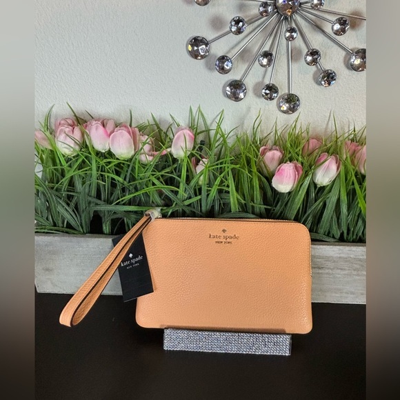Kate Spade Pebbled Leather Large Wristlet Orange NWT